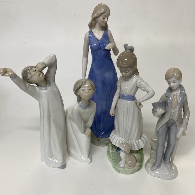 ORNAMENT, Figurine - Delftware Blue White 15-30cm